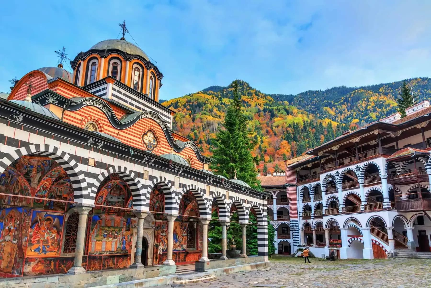 Monasterio de Rila, una tradición viva de Bulgaria.